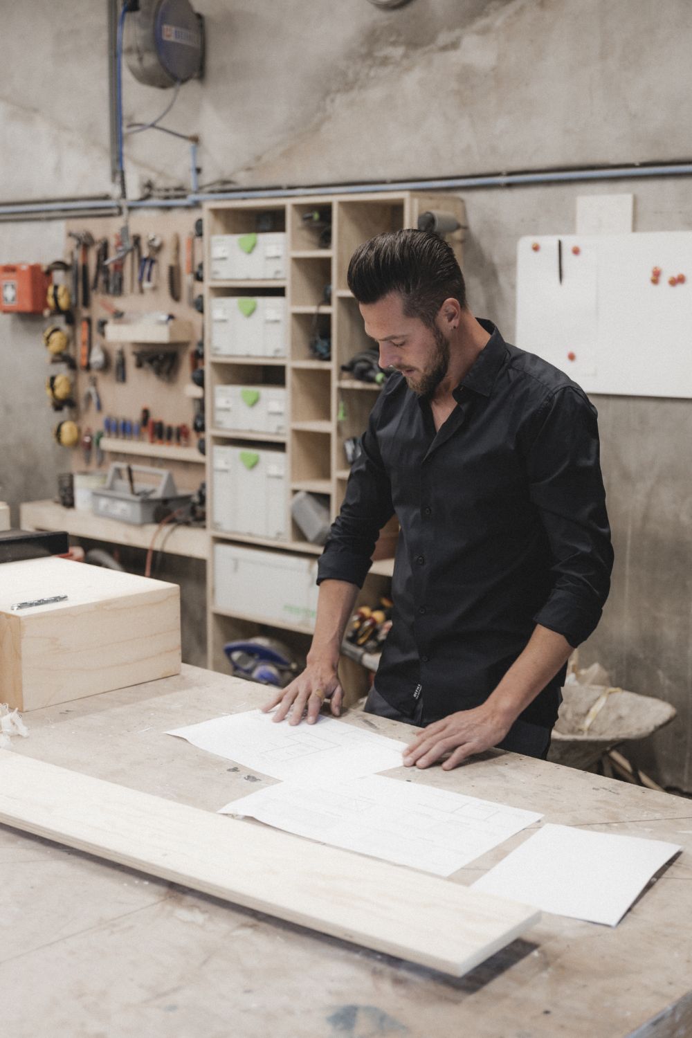 Mark van Middendorp timmerwerk houtwerk werkplaats maattekening schets bestuderen