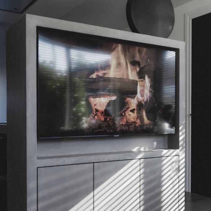 TV meubel op maat Mark van Middendorp maatwerk timmerwerk betonlook beton look